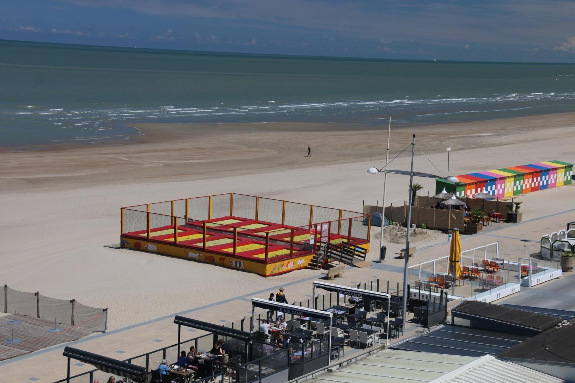 Grande Chambre Dans Loft A Deux Pas De La Plage Dunkirk Exterior photo